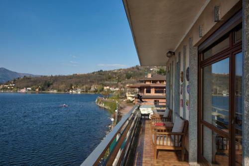 B&B In Riva Al Lago