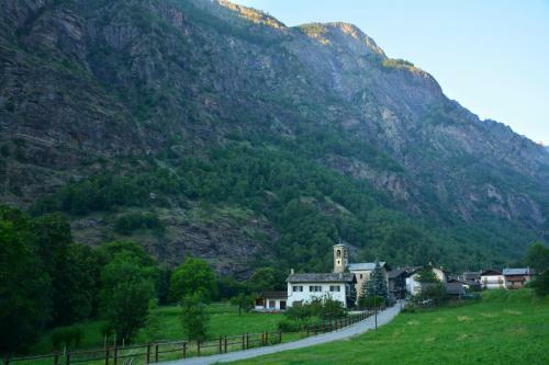Val Di Cogne Il Grand Nomenon