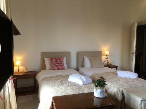 Hostal Le Baccara Lodge