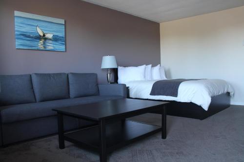 Voyageur Motel