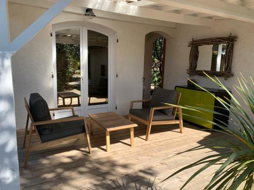 Bed & Breakfast Villa-arestel Chambres & Table D'h�tes