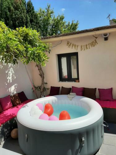 Logement Entier, Netflix Jacuzzi En Option