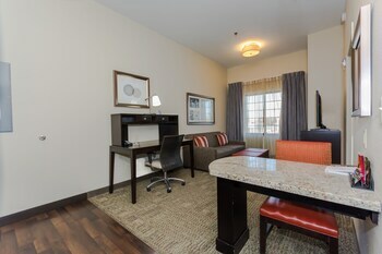 Hotel Staybridge Suites Grand Forks