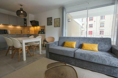 Apartamento Le Romain -1-bedroom With Private Garage