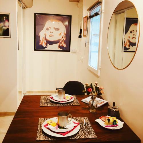Artistic Antibes Apartment