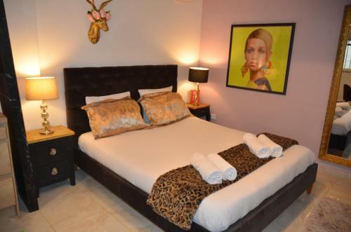 Artistic Antibes Apartment