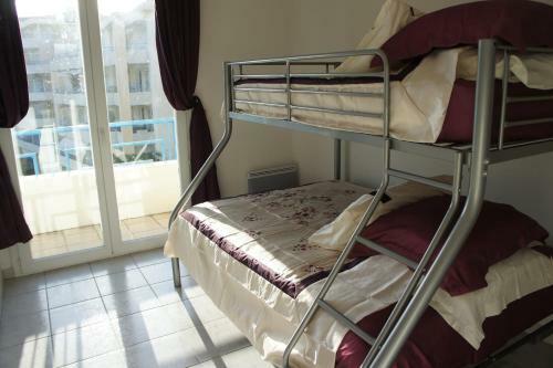 Moresby Apartment