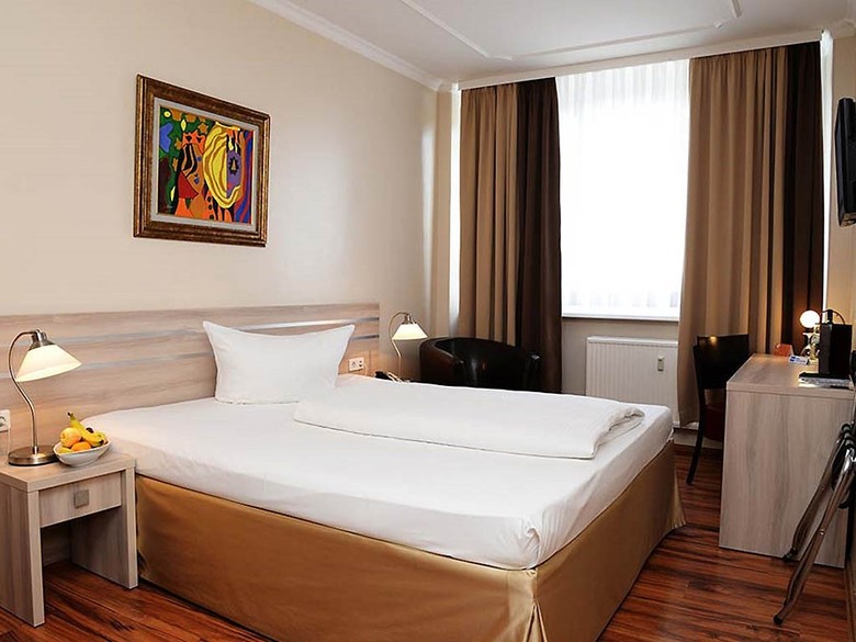 Aga's Hotel
