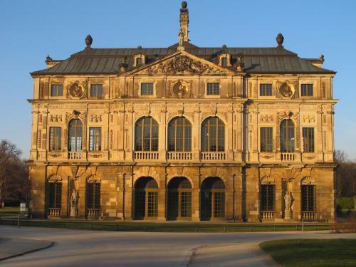 Apartment Am Gro�en Garten Dresden