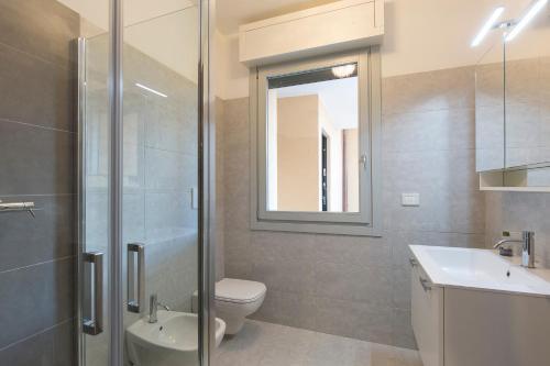 Baveno Hills | Lakeview Apartments