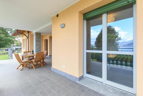 Baveno Hills | Lakeview Apartments