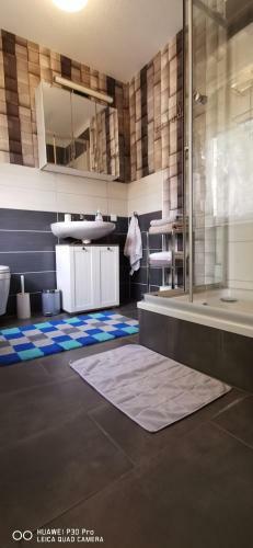 Apartamento Monteurwohnung Kr�ger Wolfen