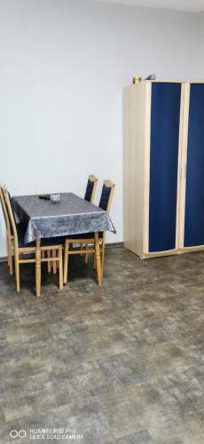 Apartamento Monteurwohnung Kr�ger Wolfen