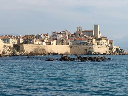 Apartamento Charmant Studio Vieil Antibes