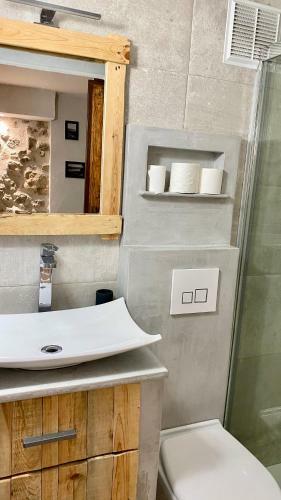 Apartamento Charmant Studio Vieil Antibes