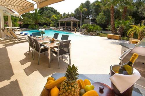 Splendid 5* Villa In Antibes With Amazing Pool