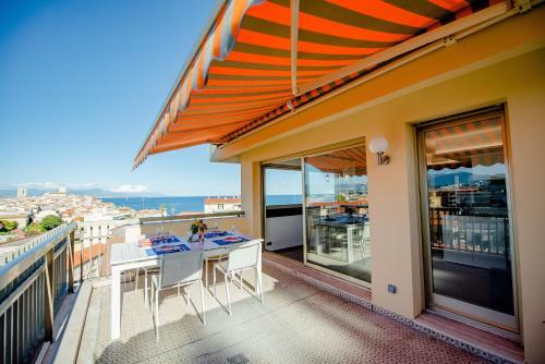 Apartamento High Standing With Incredible Old Antibes And Sea Views