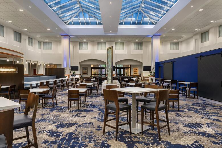 Hotel Embassy Suites Logan Airport