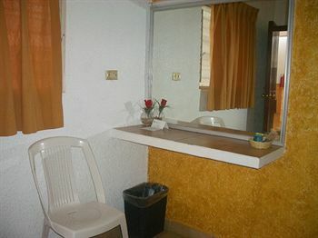 Hostal Hotel Cervantino