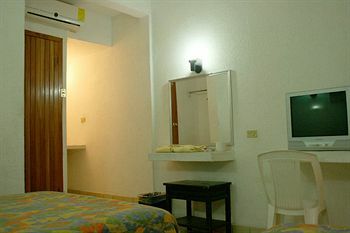 Hostal Hotel Cervantino