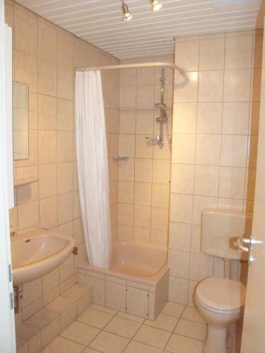 Business Meets D�sseldorf Apartments