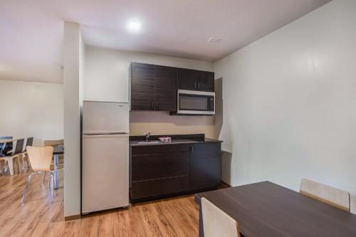 Motel Traveller's Inn Camrose