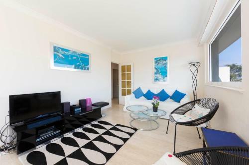 Apartamento Bnb Renting Seafront In Cap D'antibes