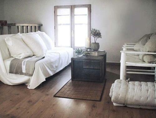 Romantic Apartment In Old Antibes With Roof Terrace