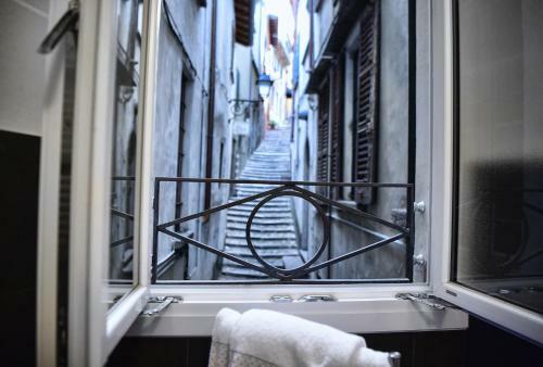 Easy Welcome Terrazza Mazzini Apartments - Stylish