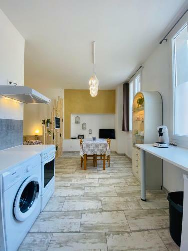 Hostal La Chtite Maison B�arnaise