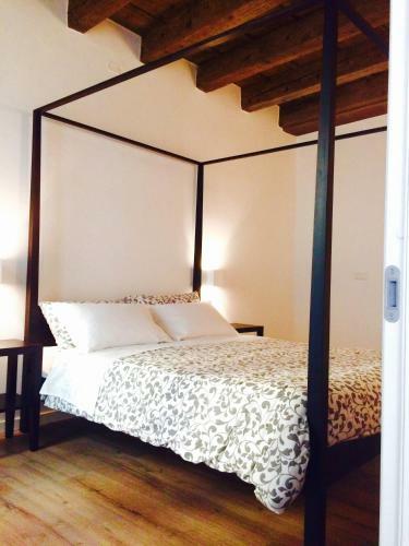 Hostal Moira B&B