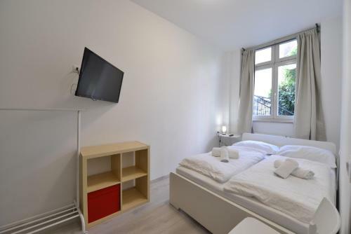 Mary's Rooms & Apartments