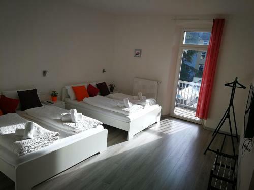 Hostal Iceman Room's Central