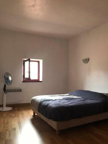 La Maison Entre Les Ar�nes Et La Gare