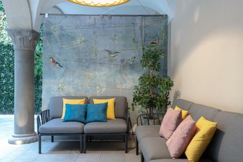 Rego Apartments