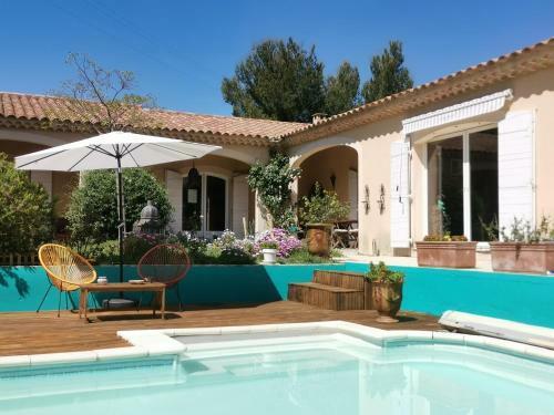 G�te Montmajour - Mas Des Oursons