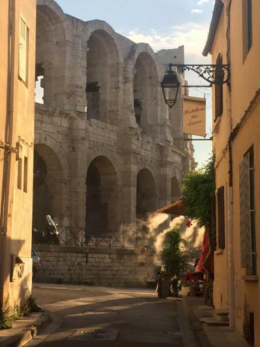 Apartamento Le Refuge Des Ar�nes
