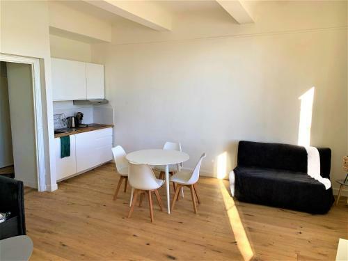 Apartamento Beau Studio 35 M2 Avec Le Rh�ne En Vis � Vis