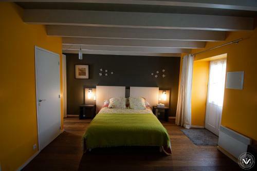 Bed & Breakfast Longere De Nivinen