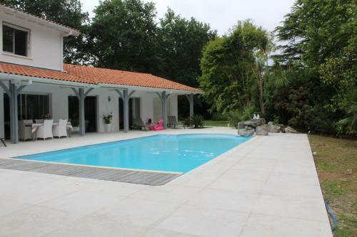 Villa Avec Piscine