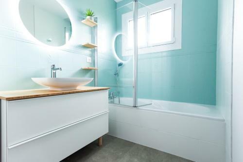Villabassin?6pers?piscine?v�los