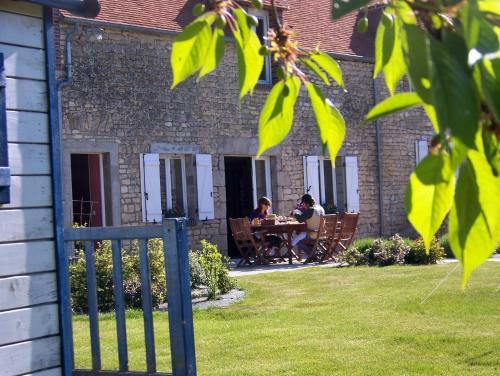 B&B Le Bourg D'aunou, Petit D�jeuner Compris