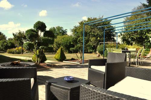 B&B Le Bourg D'aunou, Petit D�jeuner Compris