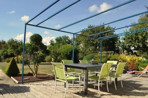 B&B Le Bourg D'aunou, Petit D�jeuner Compris