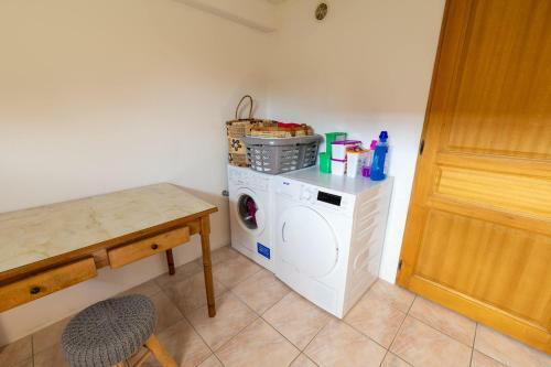 Chambre Priv�e de 12m� Dans Une Maison Toute �quip�e