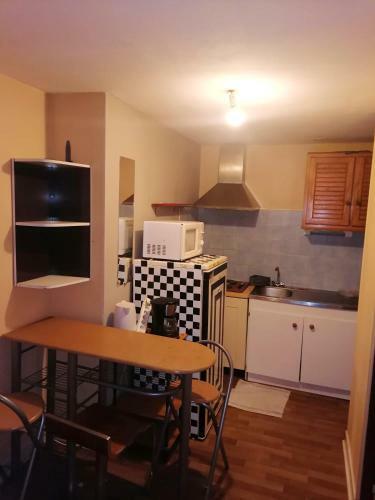 Apartamento Studio Avec Wifi A Aurillac