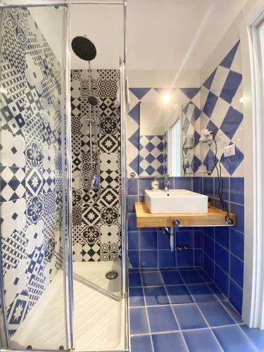 Hostal Bari Rooms Suite Station