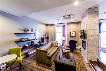 Hotel At The Lafayette