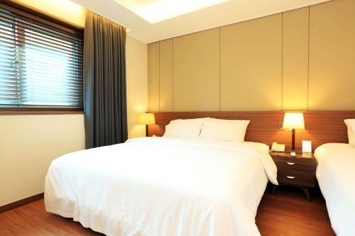 Sunbee Hotel