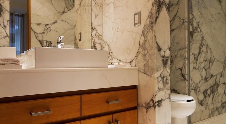 Hotel Pennsylvania Suites